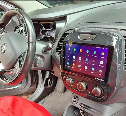 Andrzej Batycki - Montaż Android Auto w Renault Captur w Bystrej